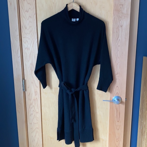 GAP Sweater Dress - Picture 2 of 15